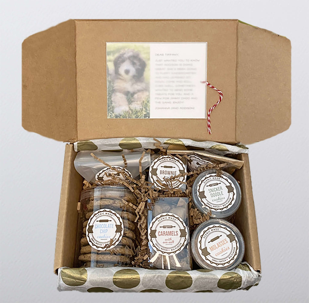 The dog Lover's box contains 2 kinds of yummy treats for your dog and 5 tasty treats for the human. There's something for everyone in this box, complete with a personalized card.